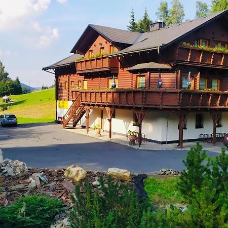 Pension Grizzly Ludvíkov Exterior foto