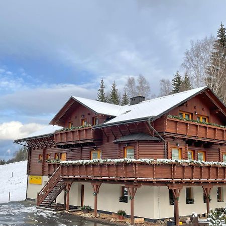 Pension Grizzly Ludvíkov Exterior foto